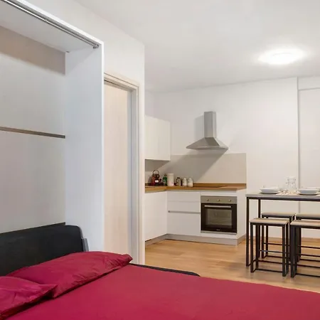 Hosting Studio - 4 * Sondrio