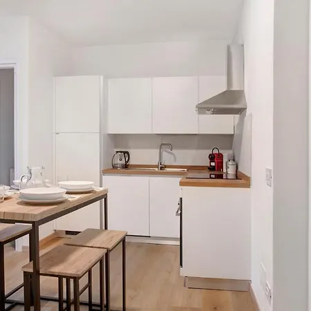 Hosting Studio - 4 Apartmán